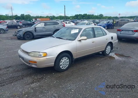 1996 Toyota Camry Dx/Le/Xle from USA, damaged, VIN 4T1BG12K8TU754331